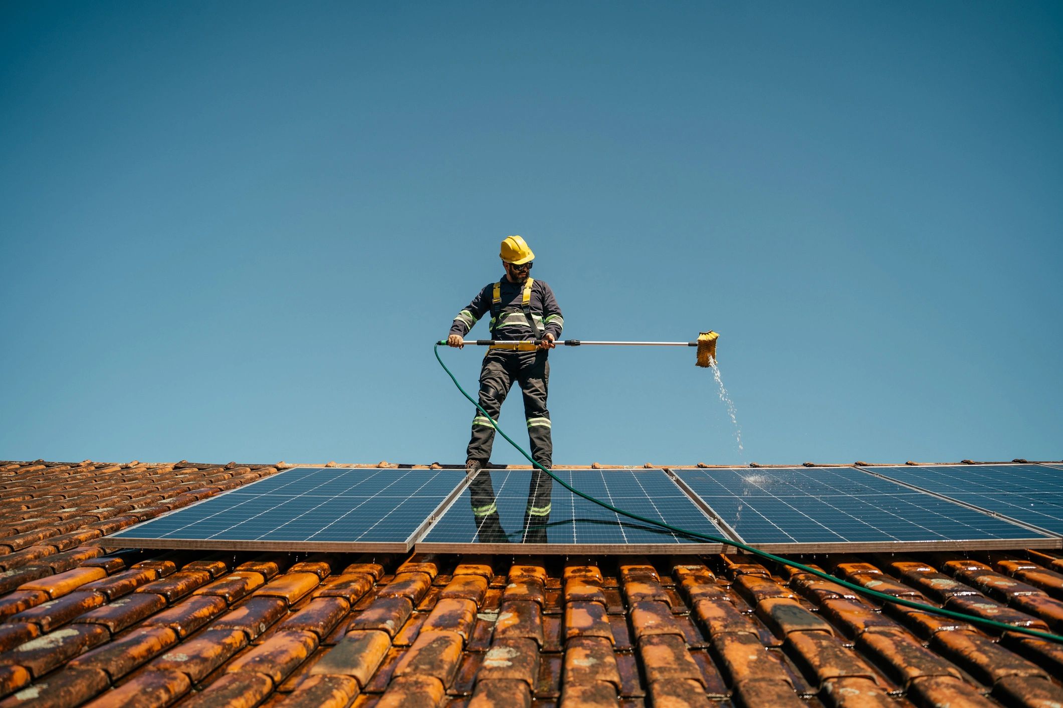 Bathroom cleaning transformation - tiles and grout