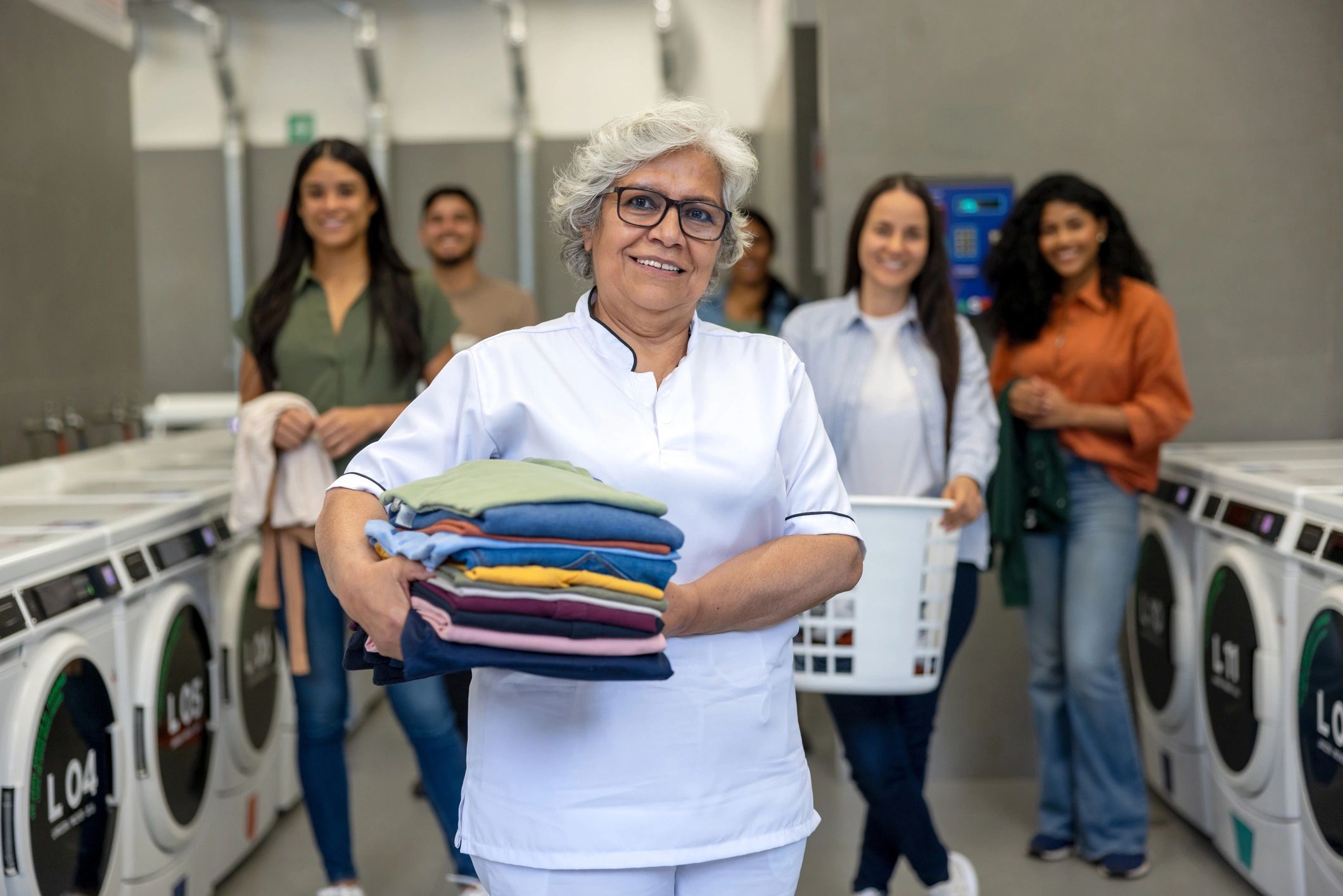 happy customer cleaning service